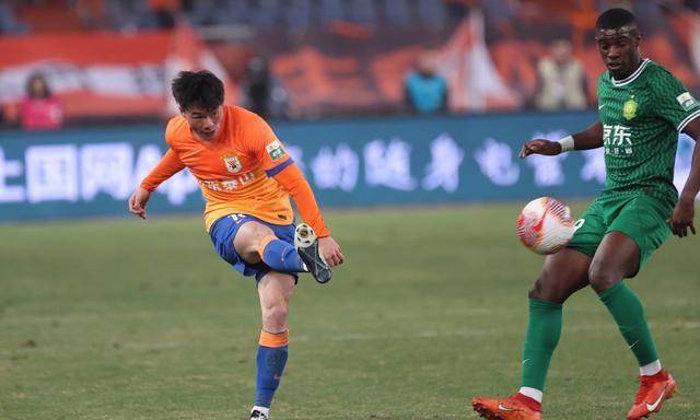 塞纳河人队年轻球员崭露头角(塞纳河人队年轻球员崭露头角是谁) 塞纳河人队年轻球员崭露头角(塞纳河人队年轻球员崭露头角是谁)