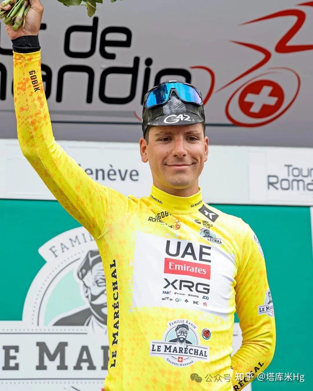 瑞士选手在自行车比赛中夺冠,庆祝胜利的简单介绍 瑞士选手在自行车比赛中夺冠,庆祝胜利的简单介绍