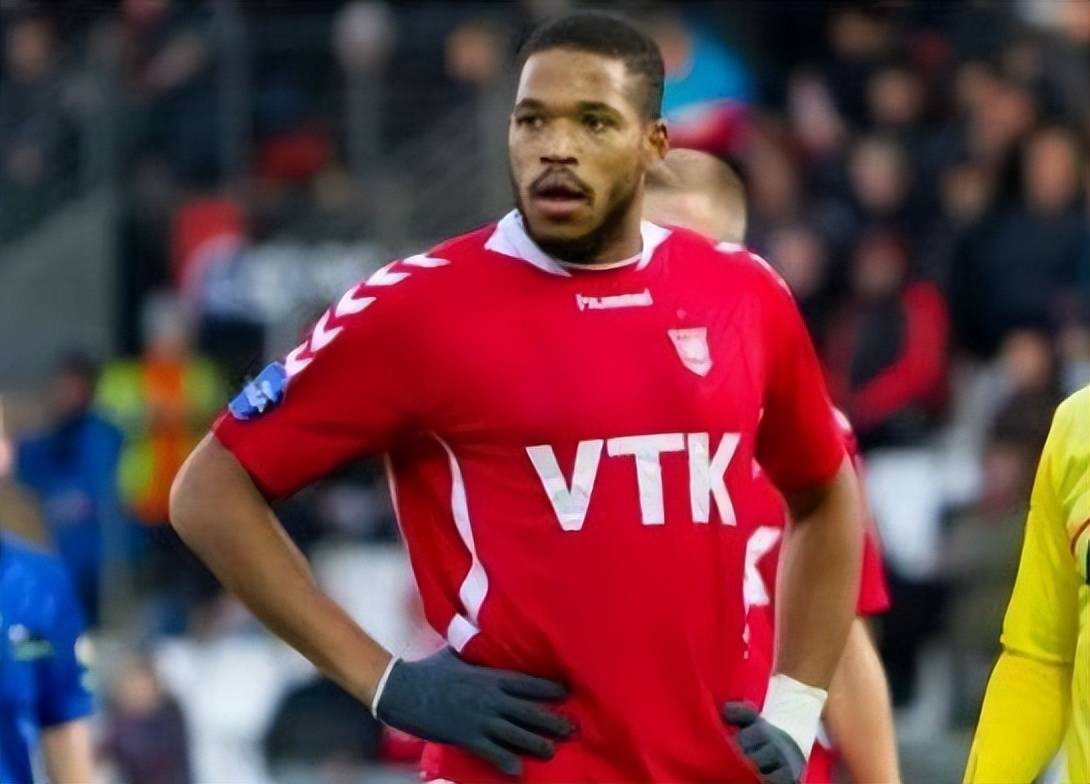 关于欧冠首轮比赛战绩骤降,领头羊陷入困境的信息 关于欧冠首轮比赛战绩骤降,领头羊陷入困境的信息