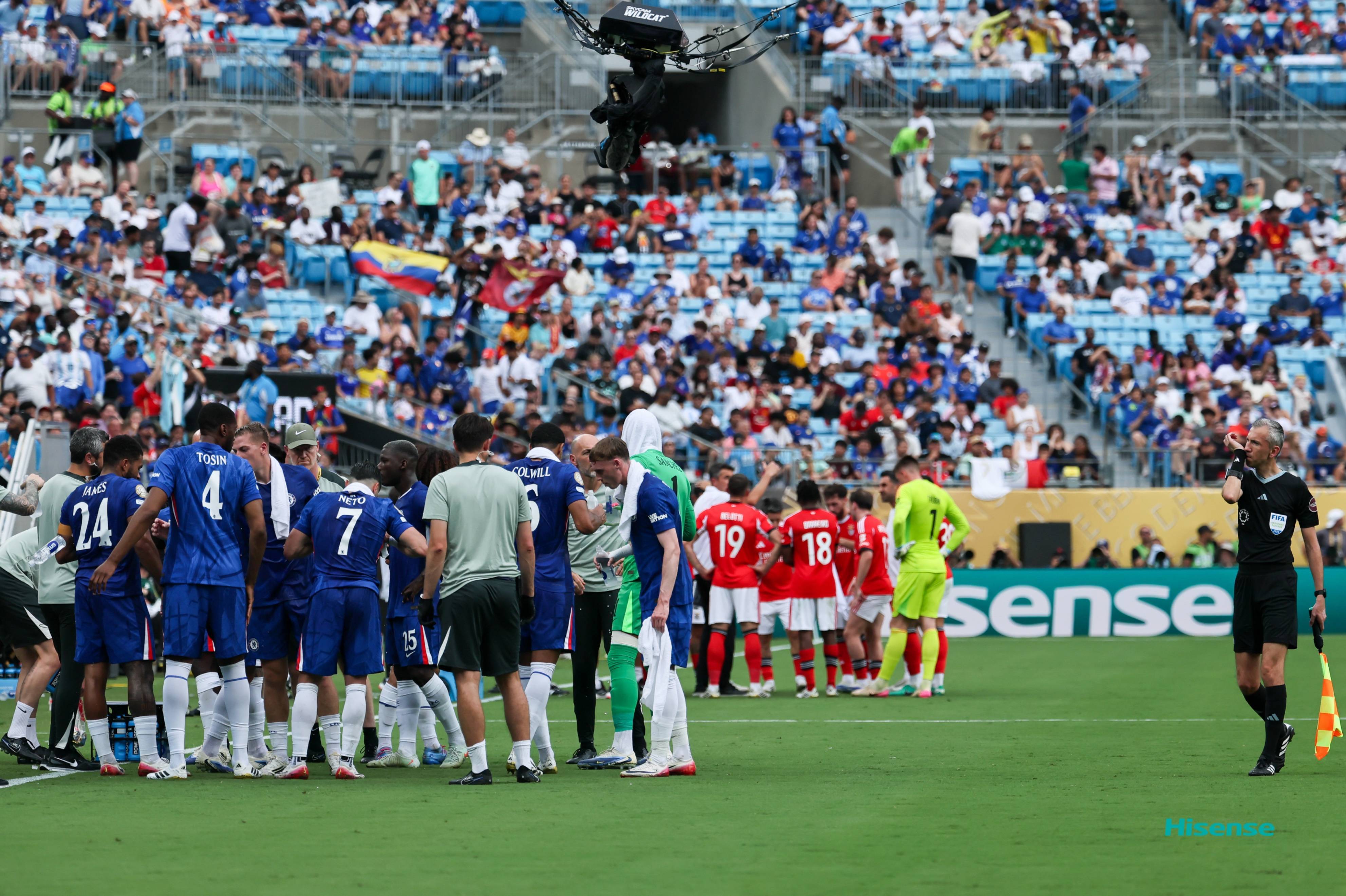 切尔西中场掌控比赛,助球队取得胜利! 切尔西中场掌控比赛,助球队取得胜利!