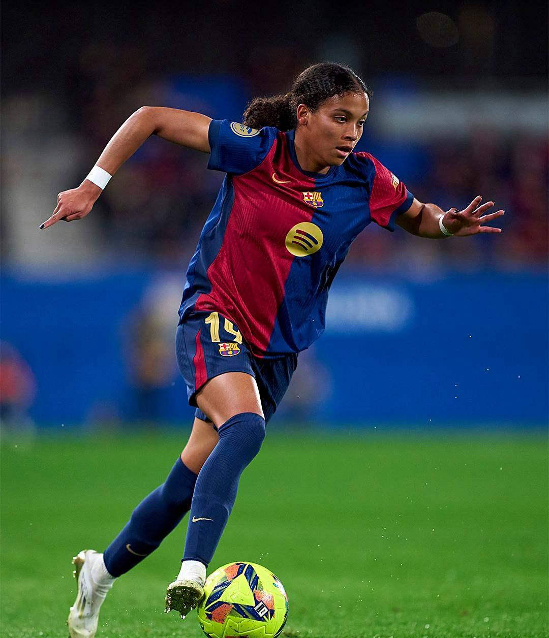 西班牙女足在客场战胜意大利 西班牙女足在客场战胜意大利