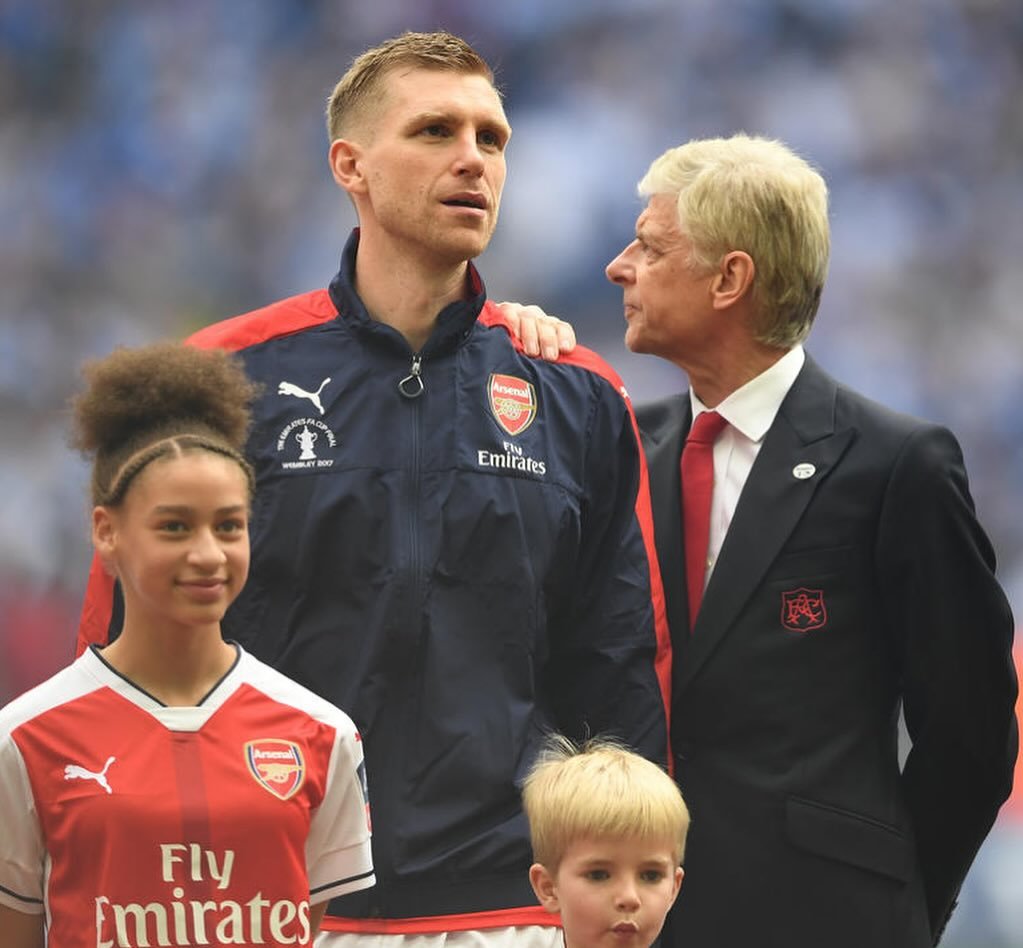 阿森纳卫冕成功!温格球队连克英乙球队捧起复仇杯的简单介绍 阿森纳卫冕成功!温格球队连克英乙球队捧起复仇杯的简单介绍