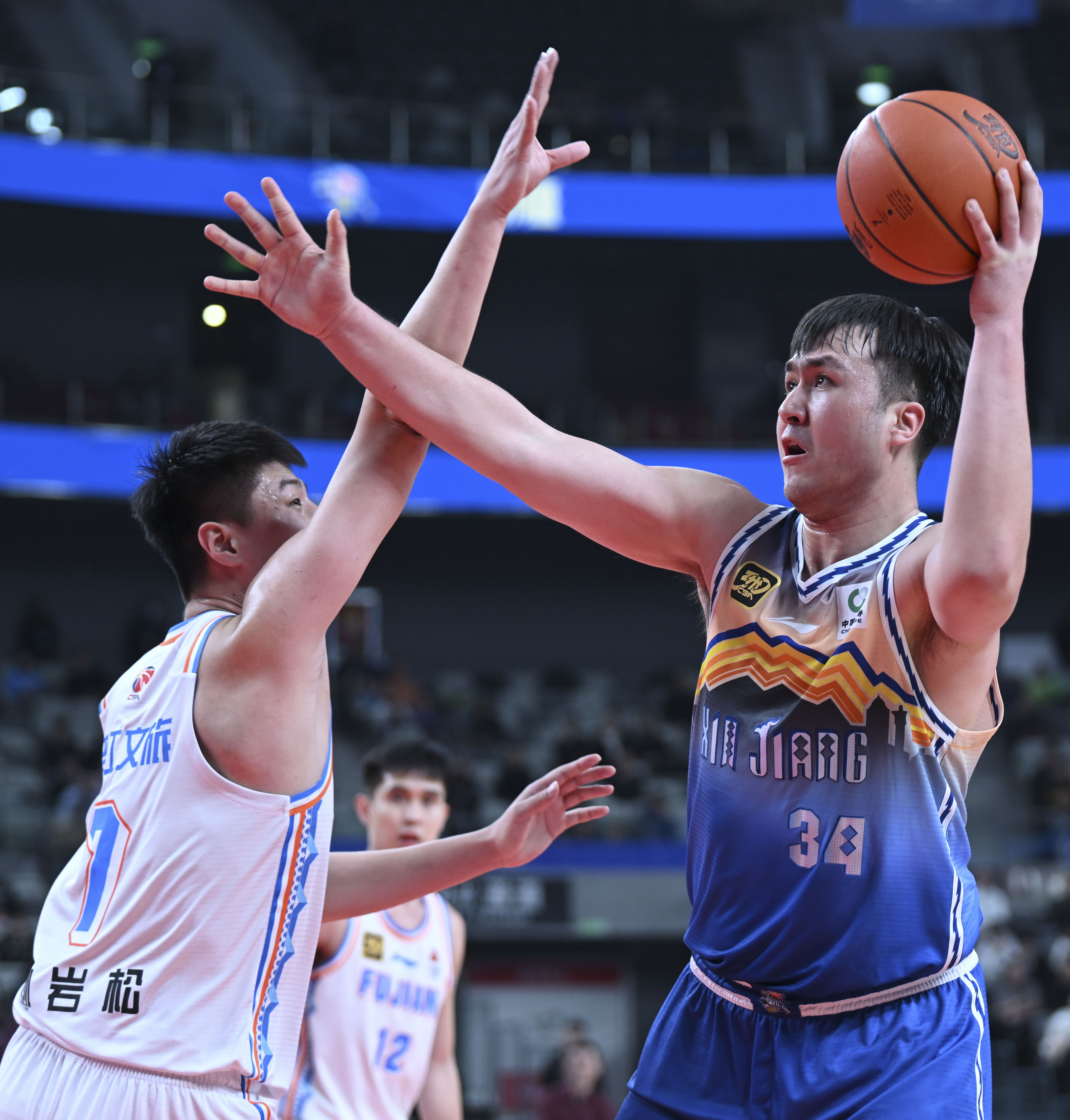 福建队在比赛中奋力突围,获得胜利的简单介绍 福建队在比赛中奋力突围,获得胜利的简单介绍